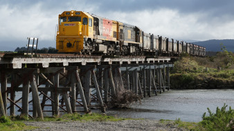 KiwiRail Loco DFM 7226 & Coal Train     1920x1080 kiwirail loco dfm 7226 & coal train, , , , , , , , , 