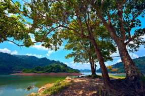 Pedu Lake, Kedah, Malaysia     2048x1363 pedu lake,  kedah,  malaysia, , , , , , , , malaysia, kedah, pedu, lake