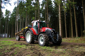 Lindner Geotrac 124 forest tractor     2048x1362 lindner geotrac 124 forest tractor, , , , , , 