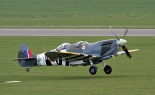 Spitfire Tr.9     2048x1262 spitfire tr, ,  , , 
