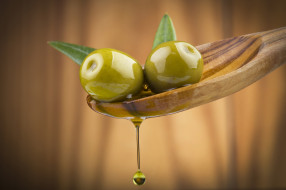      3500x2328 , , greens, oil, olives, spoon, , , , 