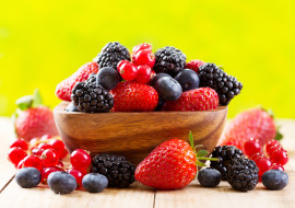 еда, фрукты,  ягоды, миска, красная, смородина, голубика, ягоды, клубника, ежевика
