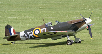 Spitfire IA     2048x1093 spitfire ia, ,  , , , 