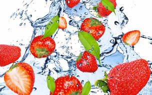      2560x1600 , ,  , strawberry, , , , , , , berry, red, water, drops, spray
