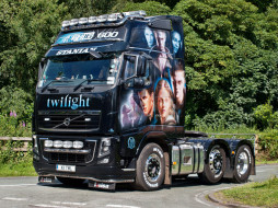 Volvo FH16 Twilight     2048x1536 volvo fh16 twilight, , volvo trucks, , , , 