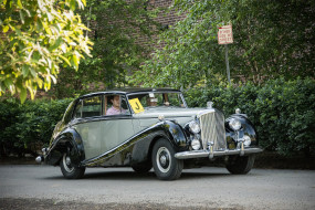 Bentley Mark VI Saloon     2048x1367 bentley mark vi saloon, , , , , 