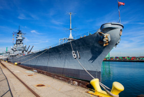 Battleship Iowa     2048x1381 battleship iowa, , ,  ,  , , , 