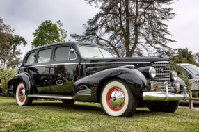 1940 Cadillac Series 90 V16 Touring Sedan     2048x1363 1940 cadillac series 90 v16 touring sedan, ,    , , 