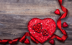      2880x1800 ,   ,  ,  , valentine's, day, romantic, heart, love, ribbon, wood, , , , 