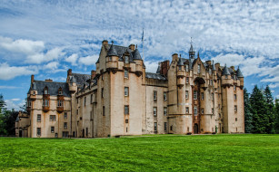 Fyvie Castle,Aberdeenshire,Scotland.     2046x1270 fyvie castle, aberdeenshire, scotland, , - ,  ,  , , , 