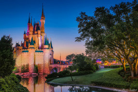 Early morning sunrise at Cinderella Castle     2048x1365 early morning sunrise at cinderella castle, , , , , 