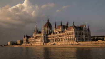 Hungarian Parliament Building     2048x1152 hungarian parliament building, ,  , , , 