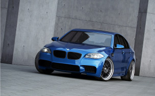 BMW M5     2048x1280 bmw m5, , bmw, f10, wheels, blue, , , , m5, , black