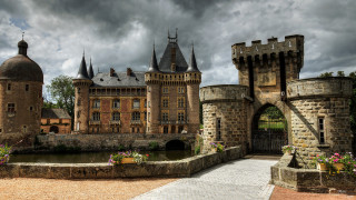 castle of la clayette , ,  , , , 
