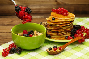      4000x2642 , ,  , , , , , , , pancake, berries, fresh, breakfast