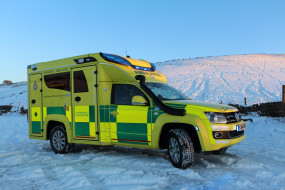      3000x2000 ,  , 2015, uk-spec, service, ambulance, midlands, east, amarok, volkswagen