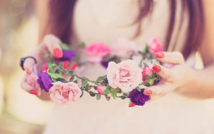      1920x1200 , , wreath, bride, spring, lovely, happy, , , , , , , wedding, flowers