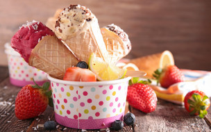      2880x1800 , ,  , , , , , strawberry, fresh, berries, dessert, sweet, ice, cream
