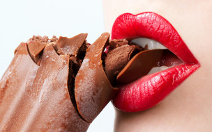      2880x1800 , , lips, woman, , chocolate, whim, , , ice, cream
