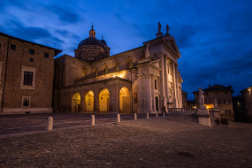 Cathedral of Urbino     2048x1366 cathedral of urbino, , -  ,  ,  , , , 