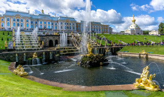 Grand Peterhof Palace and the Grand Cascade at Saint Petersburg     2048x1218 grand peterhof palace and the grand cascade at saint petersburg, , -,   , , , 